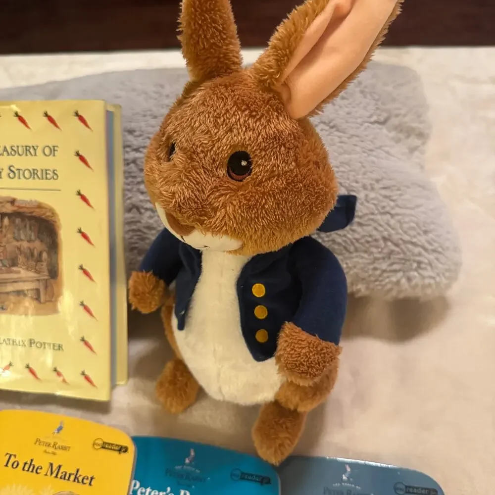 Beatrix‎ Potter Book Lot Treasury Of Bunny Stories & Kohls Peter Rabbit Plush